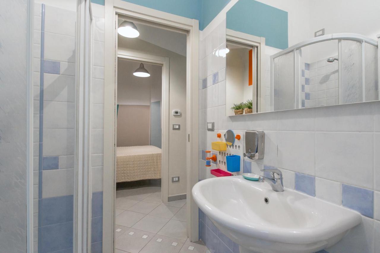 Babyaccommodation Family Sea & Box Pietra Ligure Exterior foto