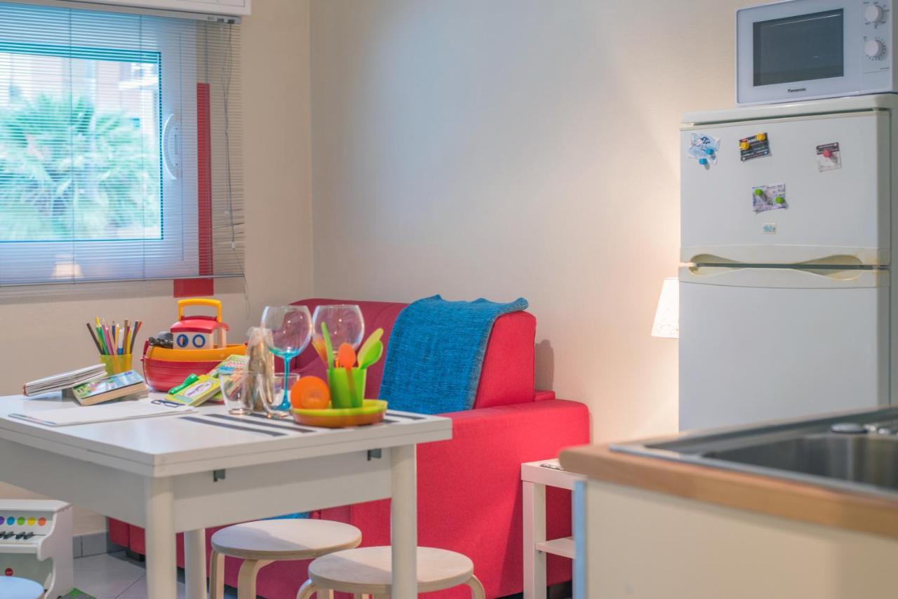 Babyaccommodation Family Sea & Box Pietra Ligure Exterior foto